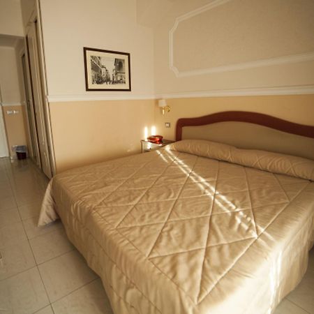 Hotel Gran Duca Livorno Esterno foto